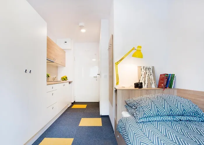 Student Depot Funky Hostel *