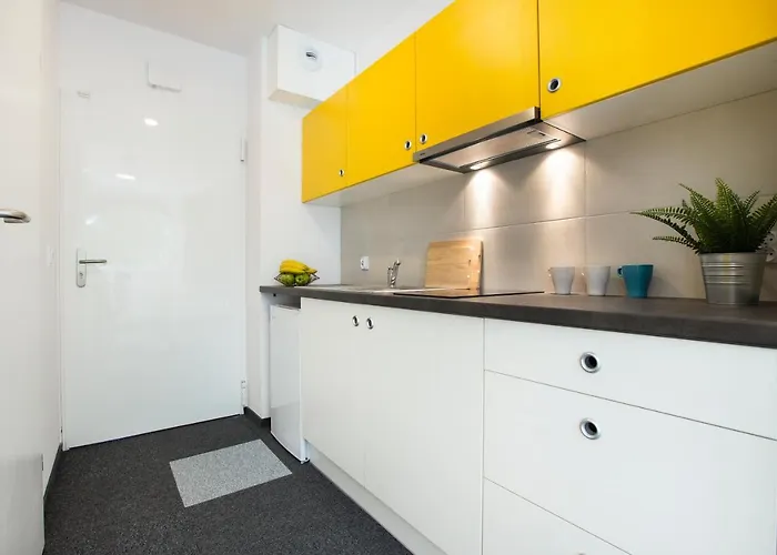 Student Depot Funky Hostel *